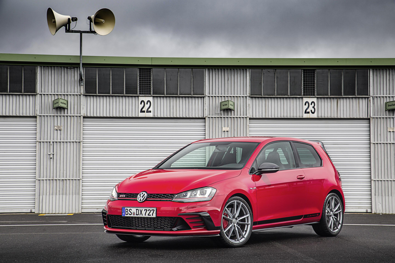 Illustration for article titled Volkswagen Says The Golf GTI Clubsport S Is The New Front-Drive Nürburgring King